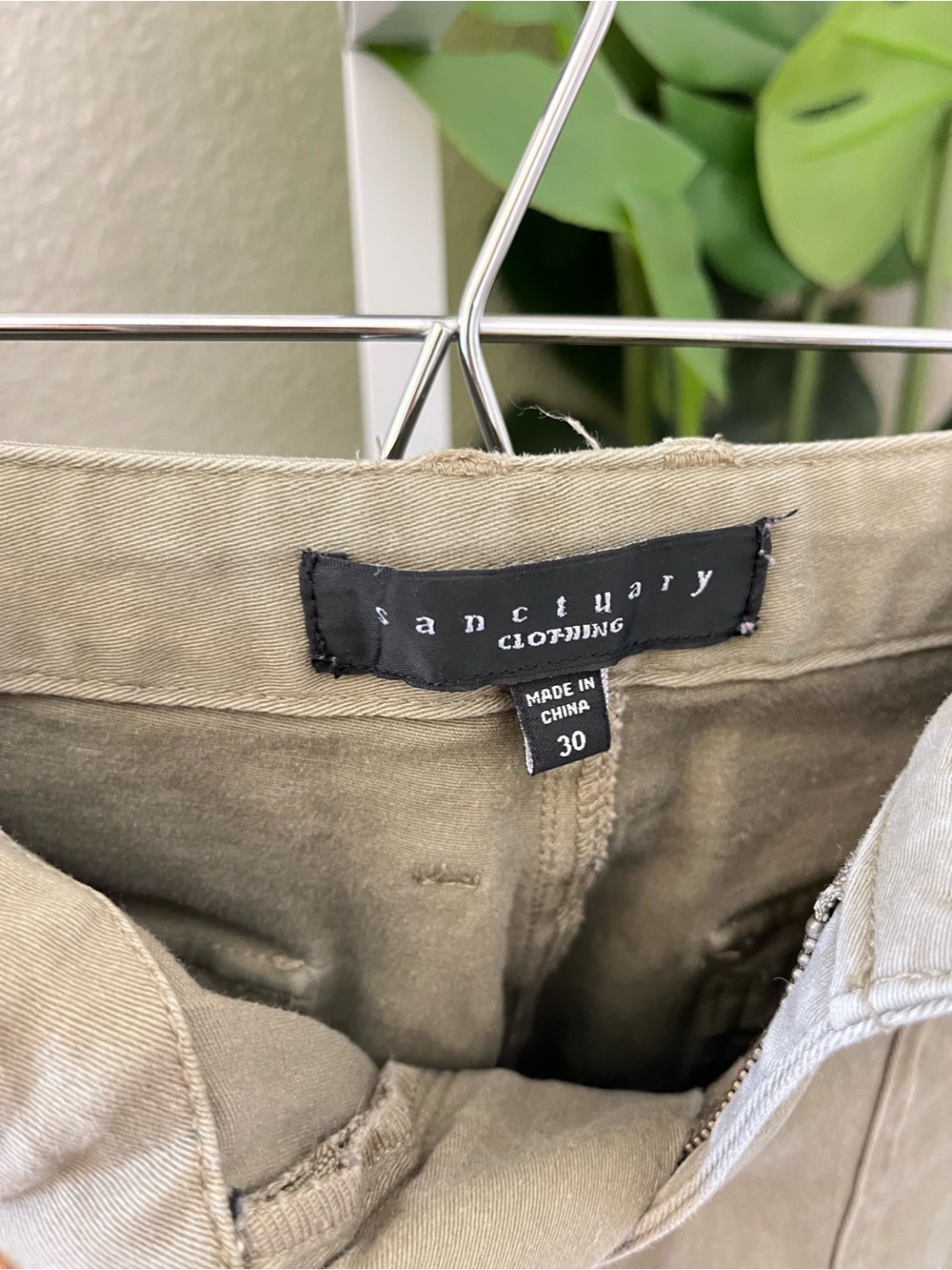 ✨ Sanctuary Olive Utility Crop Pants Size 30 - Picture 3 of 6